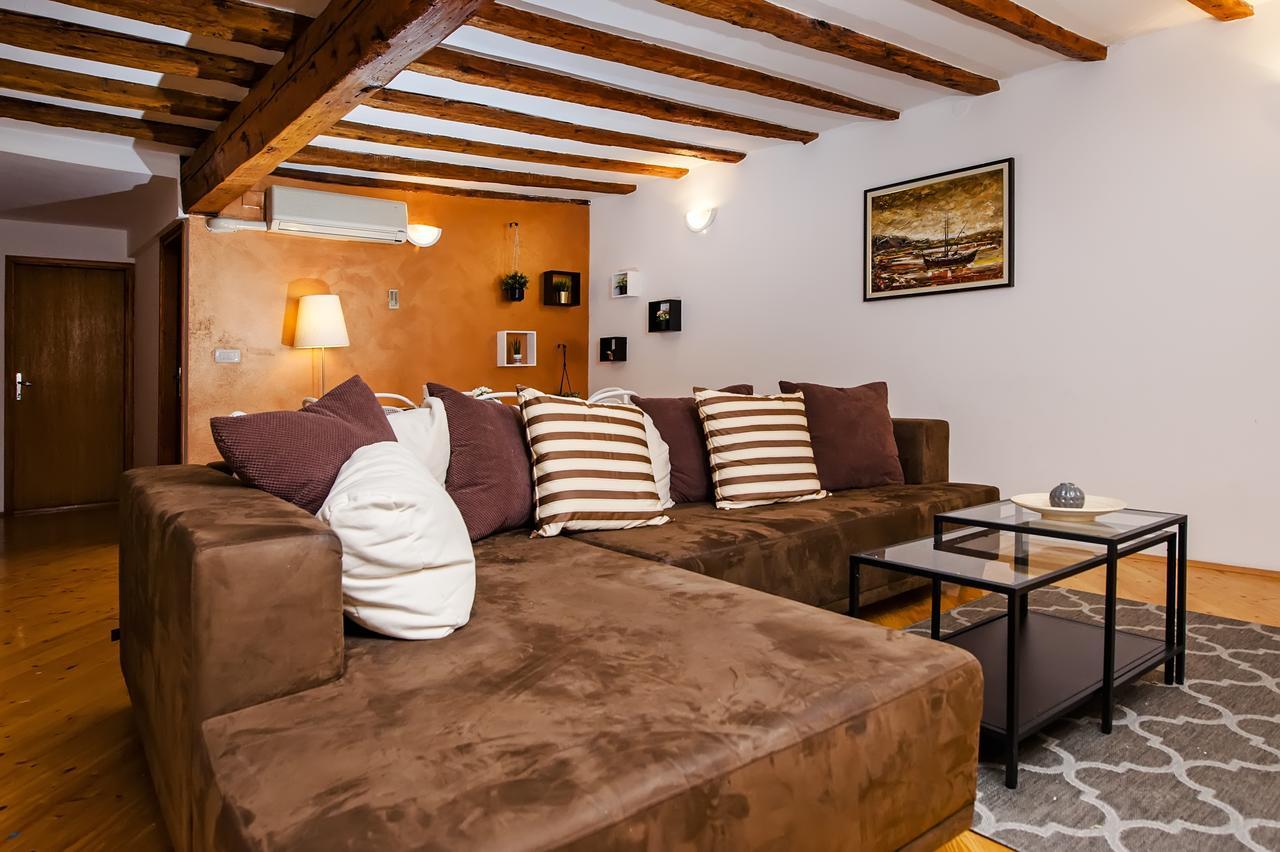 Marconi Apartment *